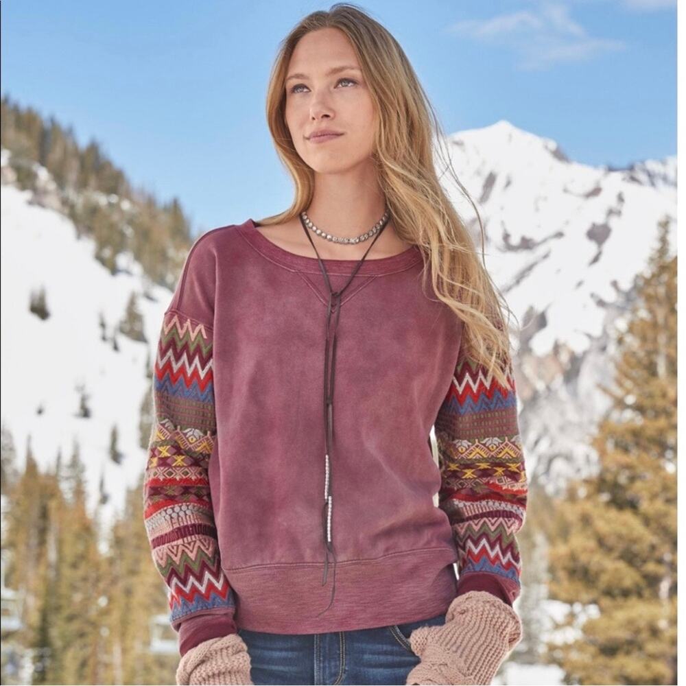 MM Vintage Embroidered Sleeve Crewneck Sweatshirt - size Medium